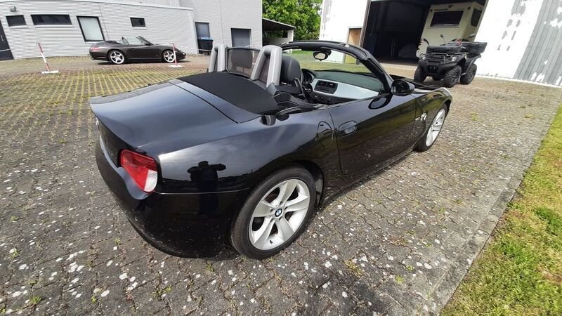 Schwarz Gebraucht 2009 BMW Z4 Sport Line Cabrio | 14.500 € (Superpreis) - Bild 1/4