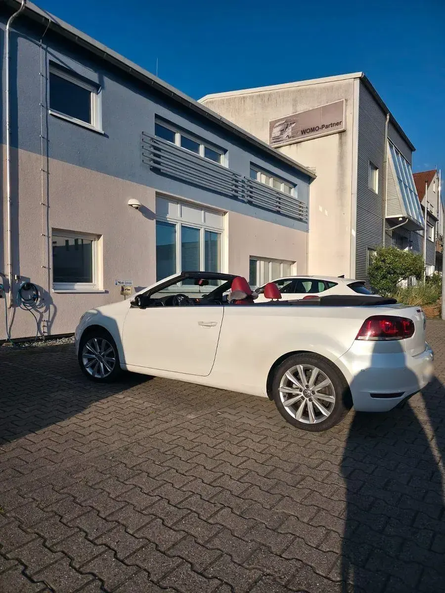 Gebraucht VW Golf Cabriolet 105 PS (77 kW) 2012 Weiß Cabrio