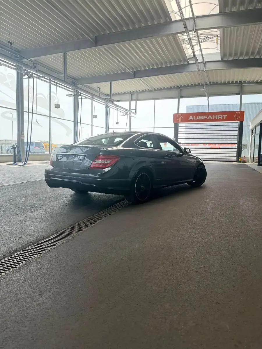 Gebraucht Mercedes C220 AMG line 170 PS (125 kW) 2013 Coupé