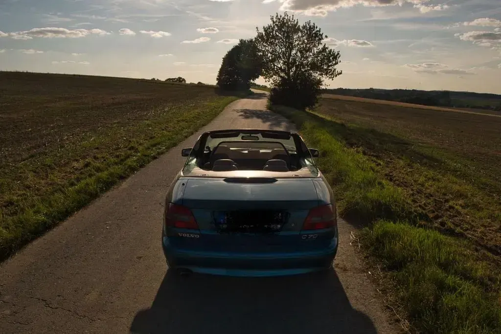 Second-hand Volvo C70 193 CP (141 kW) 1999 Albastru Cabrio