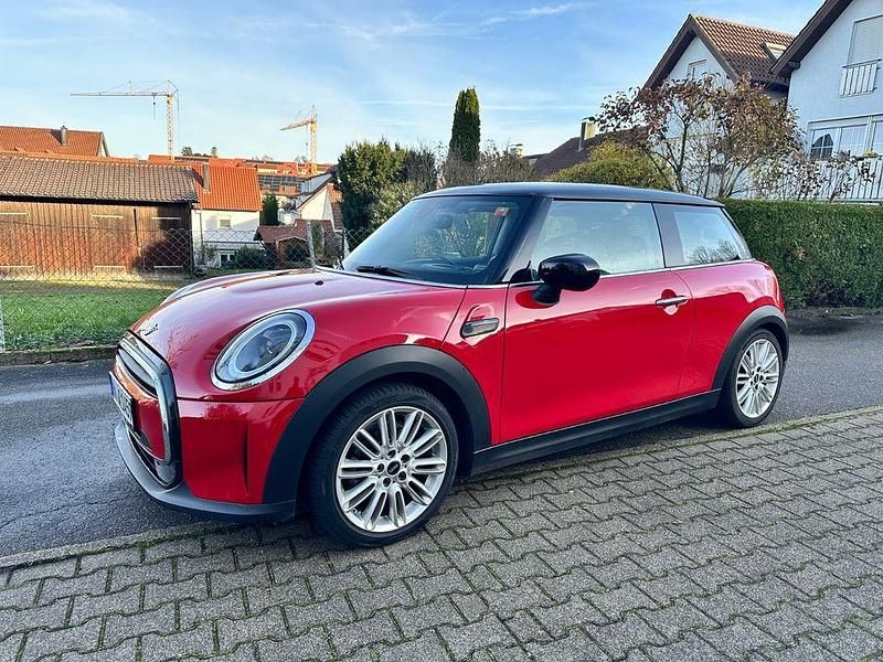 Rot Gebraucht 2021 Mini Cooper Hatch Kleinwagen | 15.500 € (Fairer Preis) - Bild 1/4