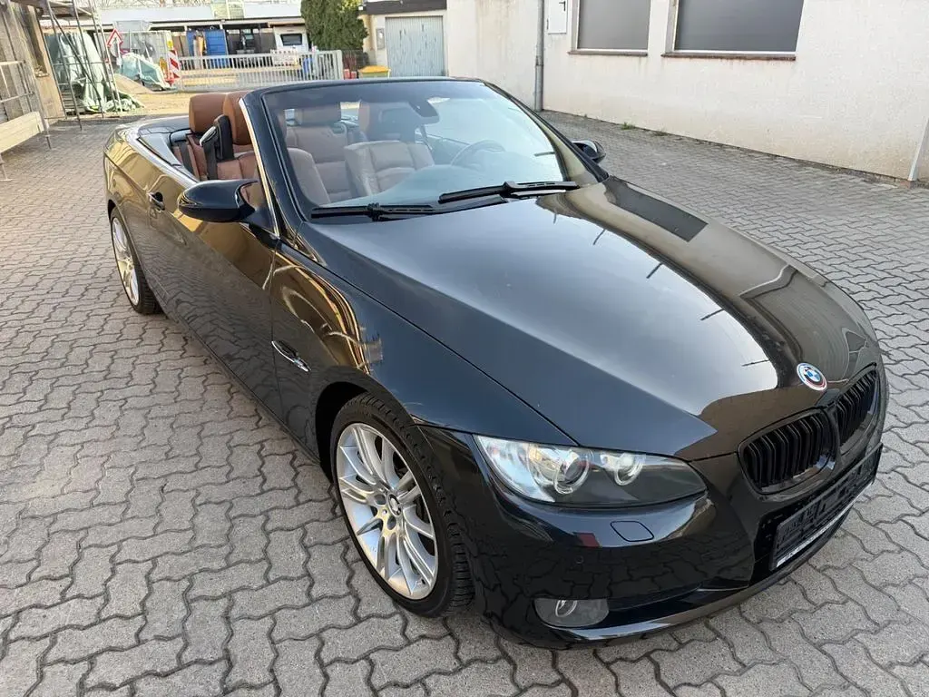 Gebraucht BMW 320 Cabriolet Sport Line 170 PS (125 kW) 2008 Schwarz Cabrio