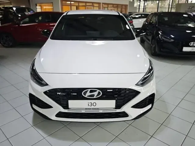 Neu Hyundai i30 N Line 150 PS (110 kW) 2026 Weiss Limousine