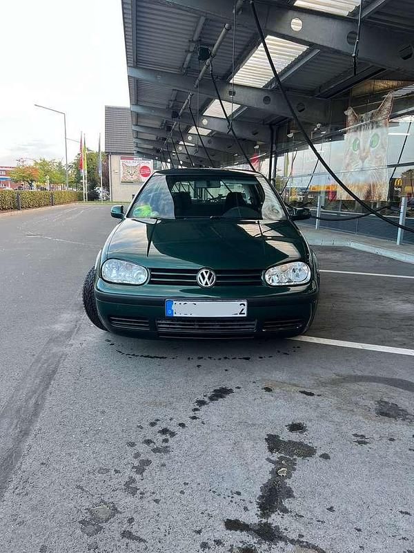 Grün Gebraucht 1999 VW Golf IV Limousine | 750 € (Superpreis) - Bild 1/4