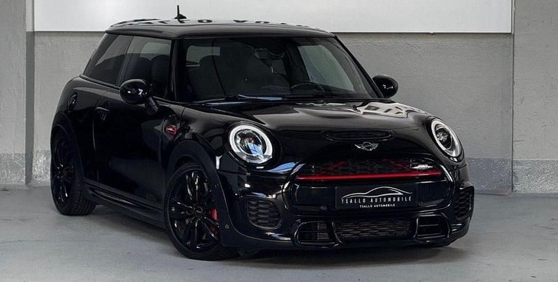 Second-hand Mini John Cooper Works 231 CP (169 kW) 2016 Negru Hatchback