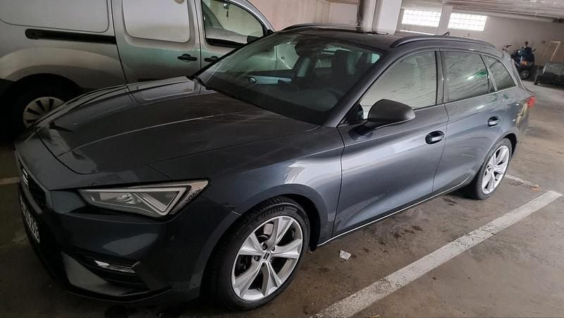 Grau Gebraucht 2021 Seat Leon FR Kombi | 16.500 € (Fairer Preis) - Bild 1/3