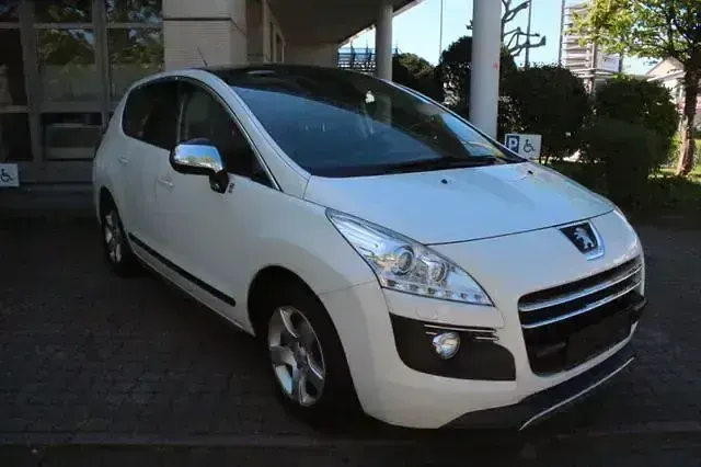 Second-hand Peugeot 3008 163 CP (119 kW) 2012 Alb Break