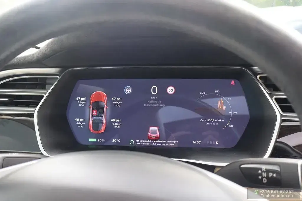 Used Tesla Model S 309 kW (421 HP) 2017 Red Hatchback