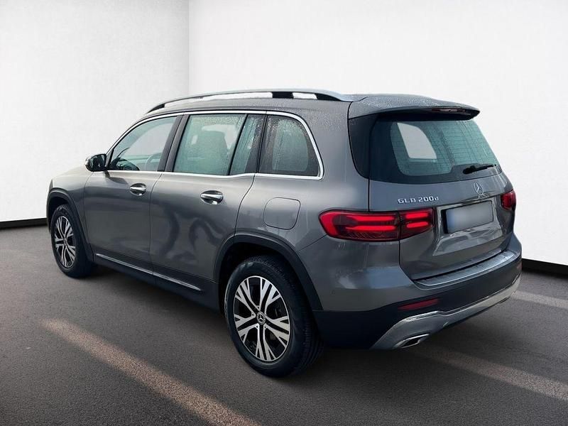 Gebraucht Mercedes GLB200 Progressive 150 PS (110 kW) 2026 Metalliclack mountaingrau SUV