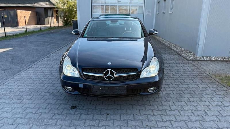 Blau Gebraucht 2004 Mercedes CLS350 Limousine | 5.900 € (Guter Preis) - Bild 1/4