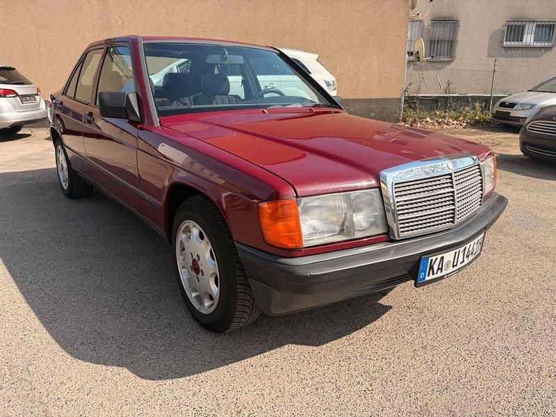 Gebraucht Mercedes 190 1987 Rot Limousine