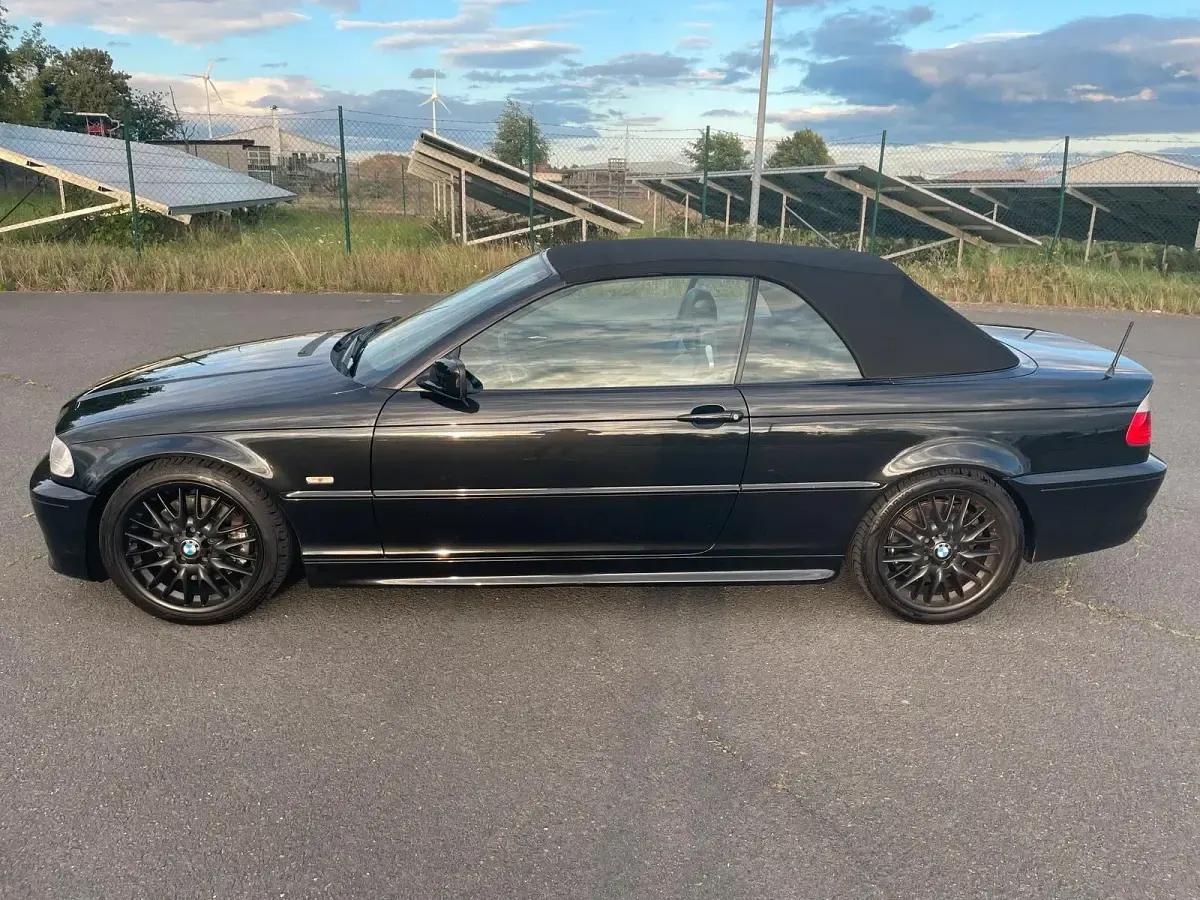 Gebraucht BMW 330 Cabriolet M Sport 231 PS (169 kW) 2001 Schwarz Cabrio