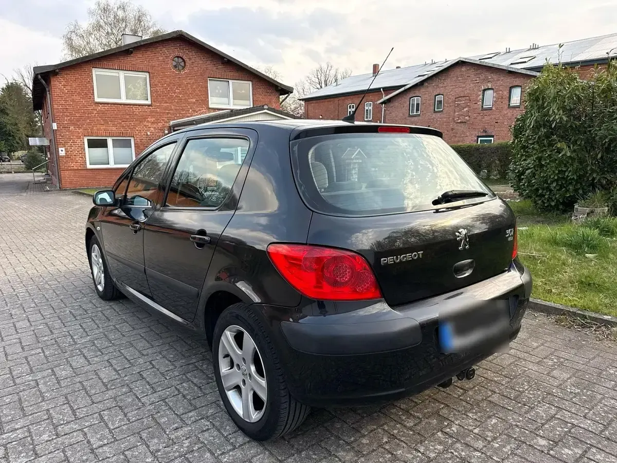 Gebraucht Peugeot 307 109 PS (80 kW) 2007 Schwarz Limousine