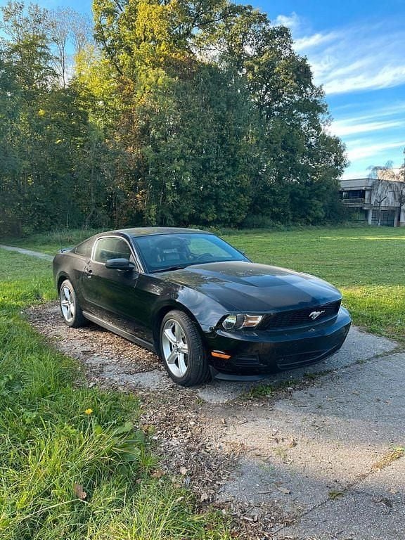 Gebraucht Ford Mustang 309 PS (227 kW) 2011 Schwarz Coupé