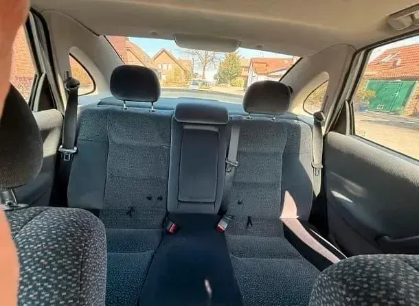 Gebraucht Opel Vectra 101 PS (74 kW) 2000 Silber Limousine