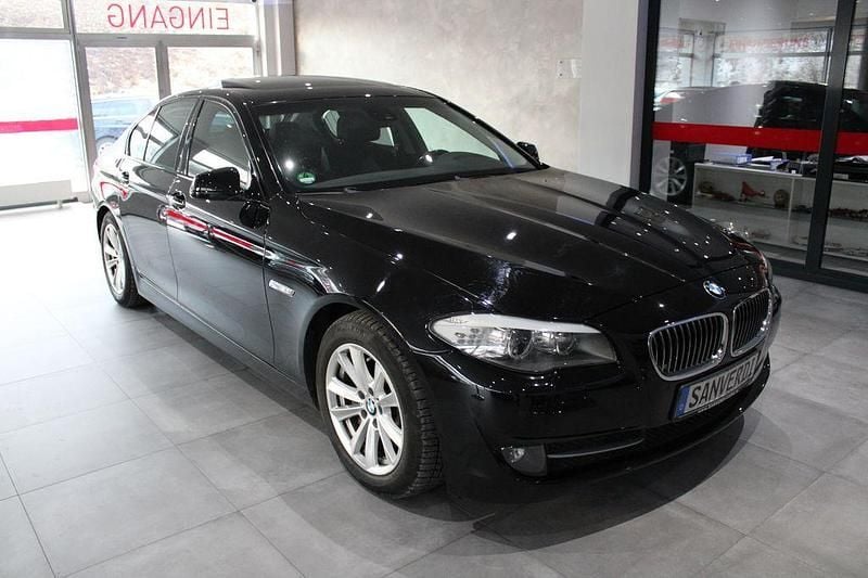 Gebraucht BMW 525 Performance 204 PS (150 kW) 2010 Schwarz Limousine