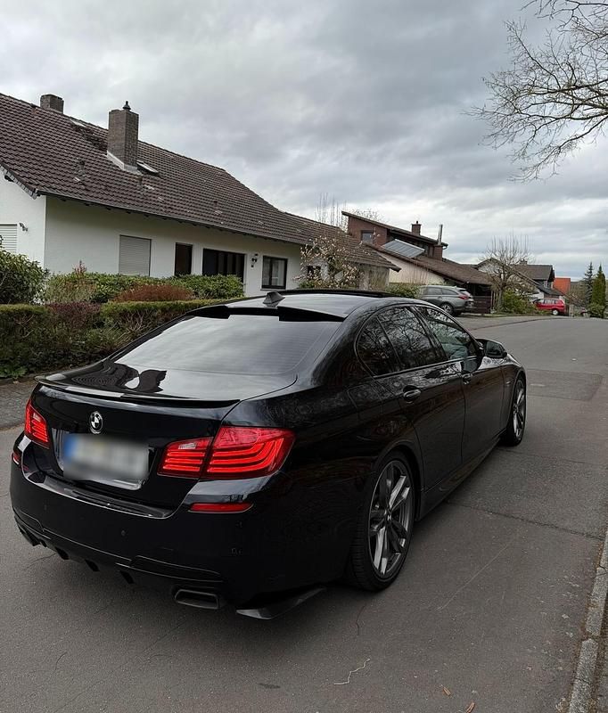Gebraucht BMW 550 381 PS (280 kW) 2016 Schwarz Limousine