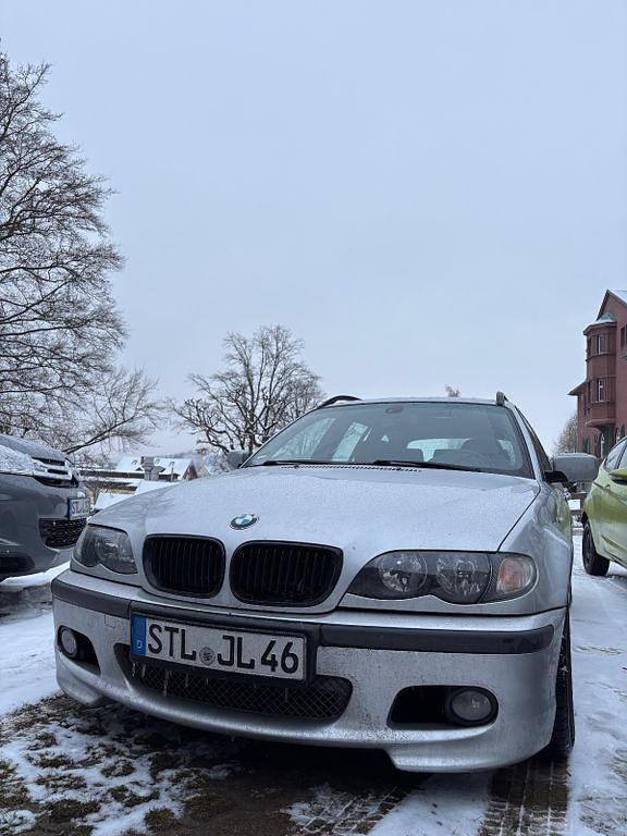 Gebraucht BMW 325 Performance 192 PS (141 kW) 2002 Silber Kombi