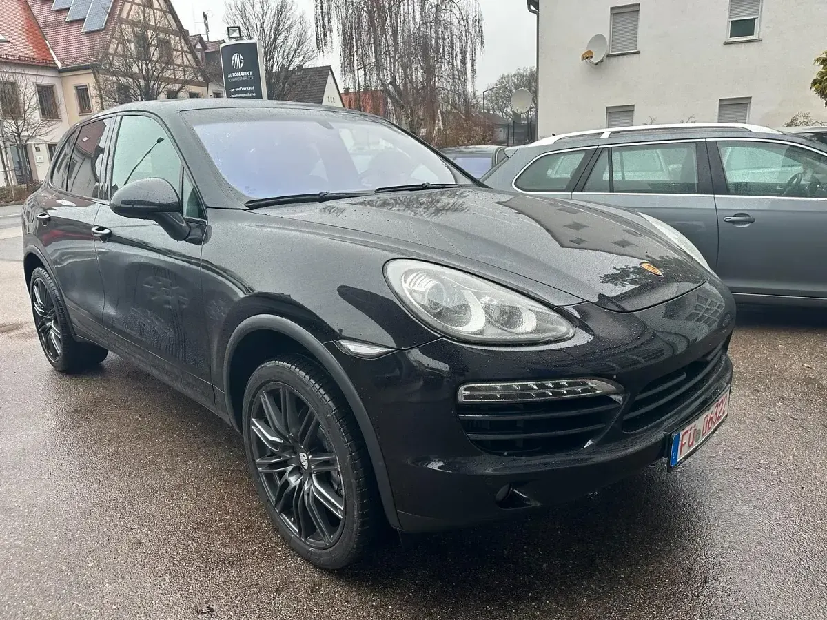 Gebraucht Porsche Cayenne 239 PS (175 kW) 2010 Schwarz SUV