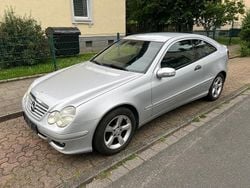 Silber Gebraucht 2004 Mercedes C180 Coupé | 2.900 € (Etwas zu teuer)