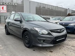 Grau Gebraucht 2009 Hyundai i30 Edition+ Limousine | 1.799 € (Superpreis)