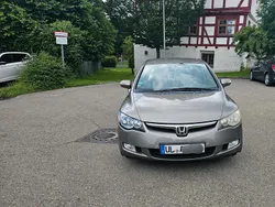 Grau Gebraucht 2007 Honda Civic Hybrid Limousine | 1.800 €