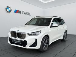 Alpinweiss iii Neu 2025 BMW iX1 M Sport SUV | 56.750 € (Fairer Preis)