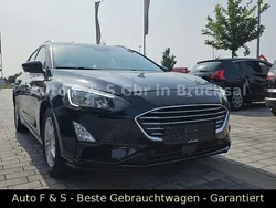 Schwarz Gebraucht 2019 Ford Focus Cool & Connect Kombi | 11.290 € (Fairer Preis)