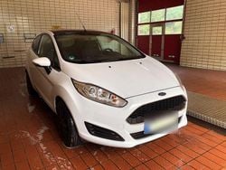 Weiß Gebraucht 2016 Ford Fiesta ST-Line Kleinwagen | 5.200 € (Superpreis)