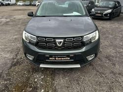 Islandgrau Gebraucht 2019 Dacia Sandero Celebration Kleinwagen | 8.999 € (Fairer Preis)