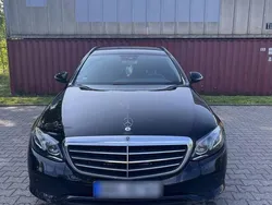 Schwarz Gebraucht 2018 Mercedes E220 Kombi | 22.999 € (Fairer Preis)