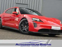 Karminrot Gebraucht 2022 Porsche Taycan Sport Limousine | 77.777 € (Superpreis)