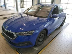 Blau Gebraucht 2021 Skoda Octavia Ambition Kombi | 14.900 € (Guter Preis)