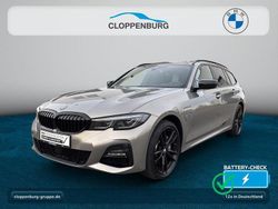 Grau Gebraucht 2022 BMW 330e Sport Line Kombi | 35.890 € (Teuer)
