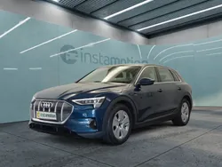 Blau Gebraucht 2022 Audi e-tron SUV | 30.699 € (Fairer Preis)