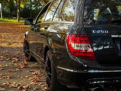 Schwarz Gebraucht 2012 Mercedes C250 Elegance Kombi | 13.000 € (Etwas zu teuer)