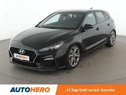 Schwarz Gebraucht 2020 Hyundai i30 N Line Limousine | 15.630 € (Fairer Preis)