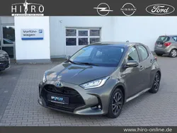 Grau Gebraucht 2021 Toyota Yaris Hybrid Team Kleinwagen | 17.990 € (Guter Preis)