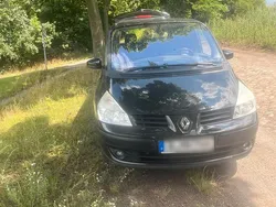 Gebraucht 2006 Renault Espace Van / Kleinbus | 2.199 € (Teuer)