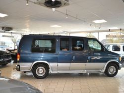 Blau Gebraucht 1997 Ford Econoline Van / Kleinbus | 7.900 €