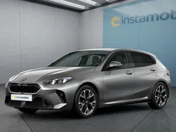 Grau Neu 2025 BMW 120 Kleinwagen | 40.299 € (Fairer Preis)
