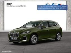 Grün Gebraucht 2024 BMW 230e Active Tourer M Sport Van / Kleinbus | 44.880 € (Etwas zu teuer)