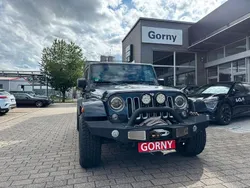 Grau Gebraucht 2018 Jeep Wrangler Unlimited Sahara SUV | 38.790 € (Teuer)