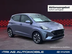 Dragon red / met Neu 2025 Hyundai i10 Trend Kleinwagen | 16.712 € (Fairer Preis)