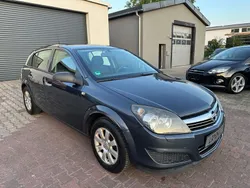 Grau Gebraucht 2009 Opel Astra Limousine | 2.290 € (Guter Preis)