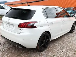 Perlmutt weiß perlmutt weiß Gebraucht 2020 Peugeot 308 Allure Limousine | 12.750 € (Fairer Preis)