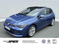 Anemonenblau metallic Gebraucht 2024 VW Golf VIII Life Limousine | 28.790 € (Teuer)