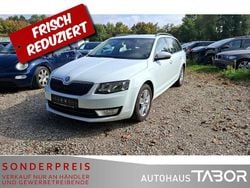 Laserweiss Gebraucht 2015 Skoda Octavia Ambition Kombi | 8.385 € (Superpreis)