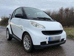 Weiß Gebraucht 2009 Smart ForTwo Coupé Pure Coupé | 3.000 € (Fairer Preis)