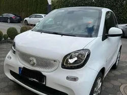 Weiß Gebraucht 2017 Smart ForTwo Coupé Coupé | 9.300 € (Fairer Preis)